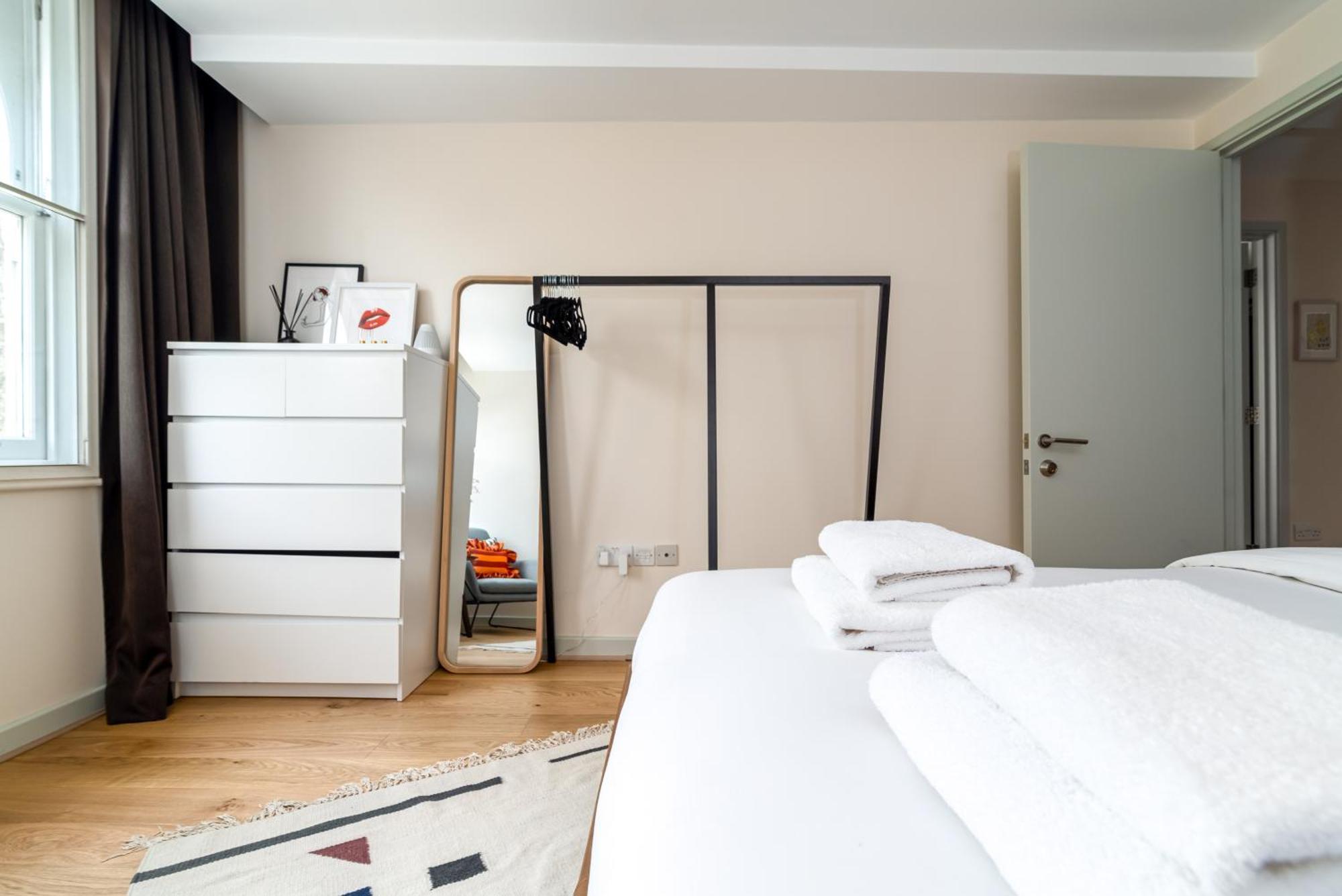 Apartment 2 Bedroom In Bridge *